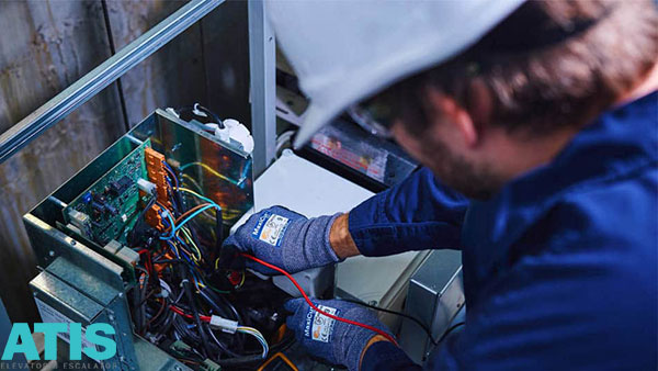 نگهداری و سرویس آسانسور و مشکلات آن