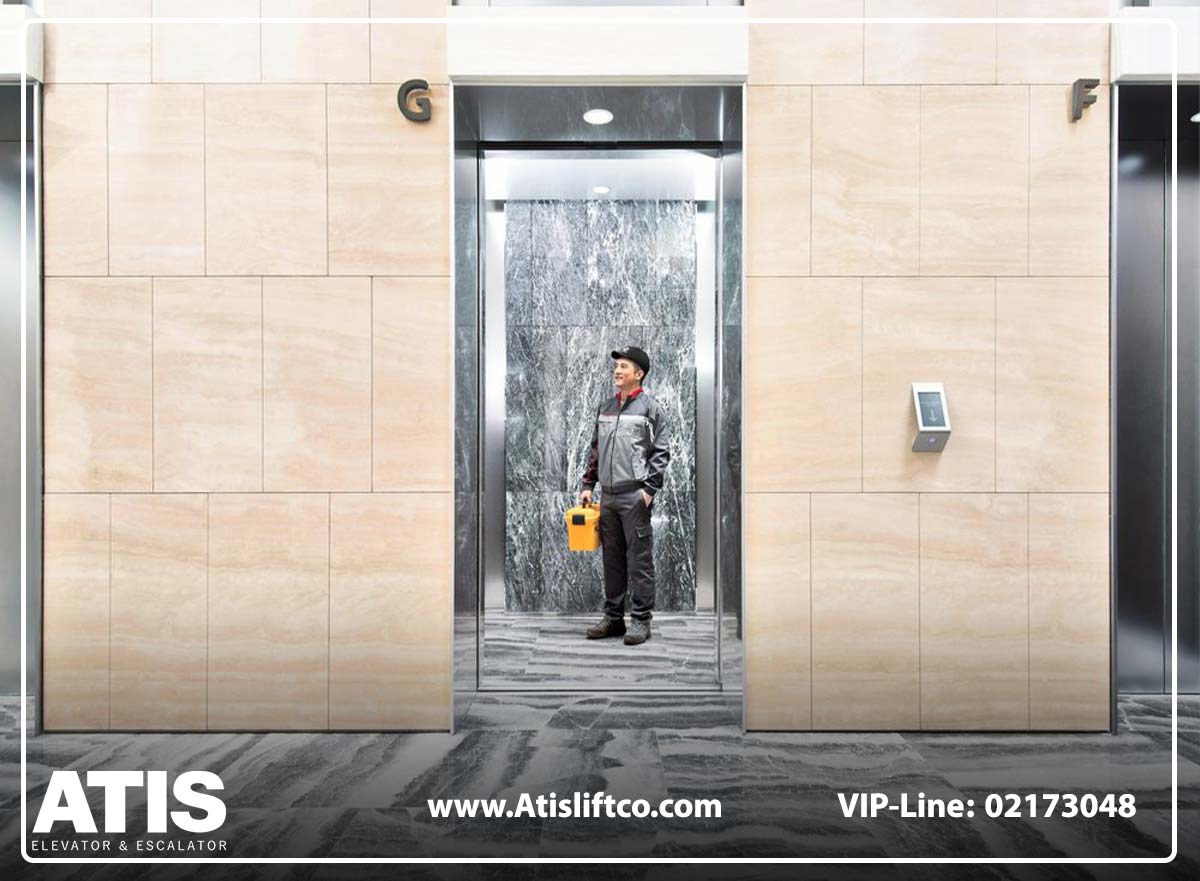 دلایل مهم گیر کردن آسانسور